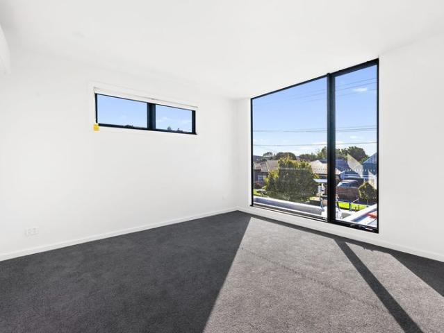 Townhouse for rent in Camerons Creek, Victoria