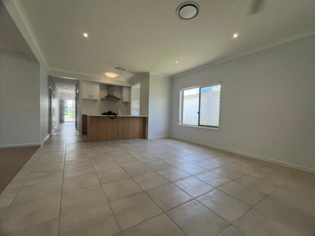 House for rent in Shoreline The Reserve, Greater Brisbane