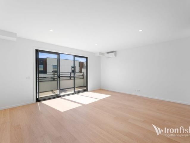Townhouse for rent in Camerons Creek, Victoria