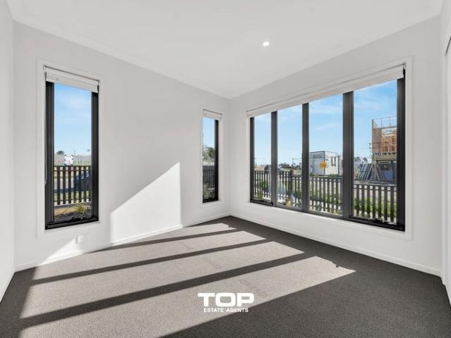 Townhouse for rent in Camerons Creek, Victoria