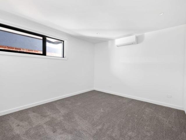Townhouse for rent in Camerons Creek, Victoria