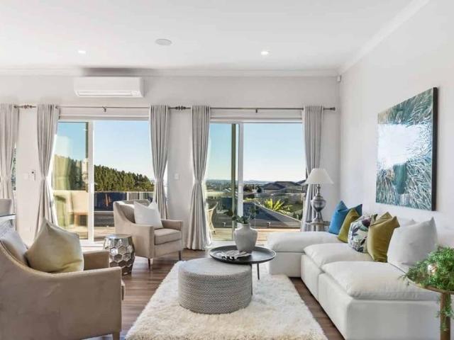 House for rent in Ōmana Beach, Franklin
