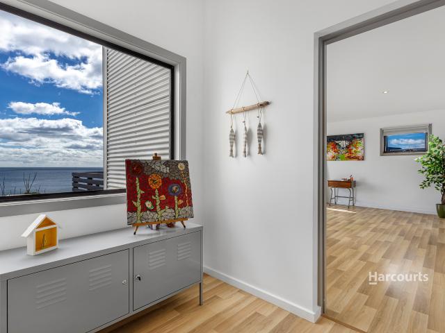 House for sale in Sulphur Creek, Tasmania