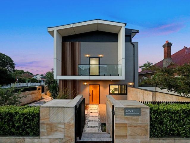 Townhouse for rent in Sydney, New South Wales