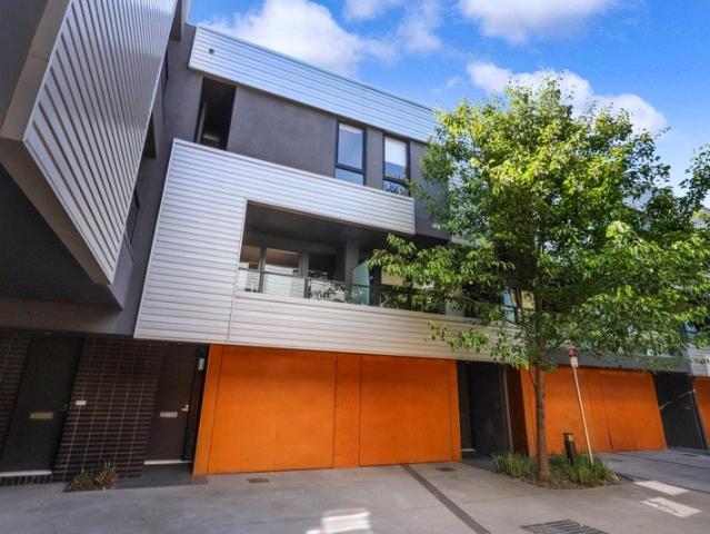 Townhouse for rent in Camerons Creek, Victoria