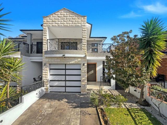 Duplex for rent in Sydney, New South Wales