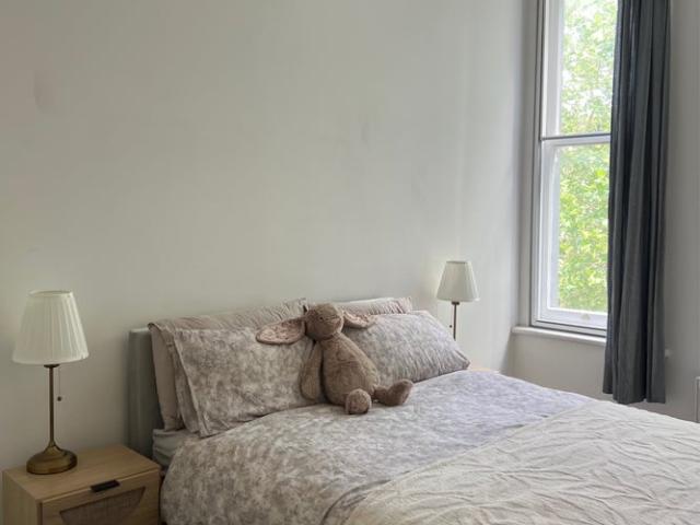 Apartment for rent in West Kensington, Greater London