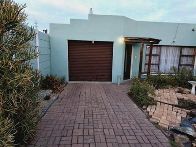 House for sale in Kraaifontein, Western Cape