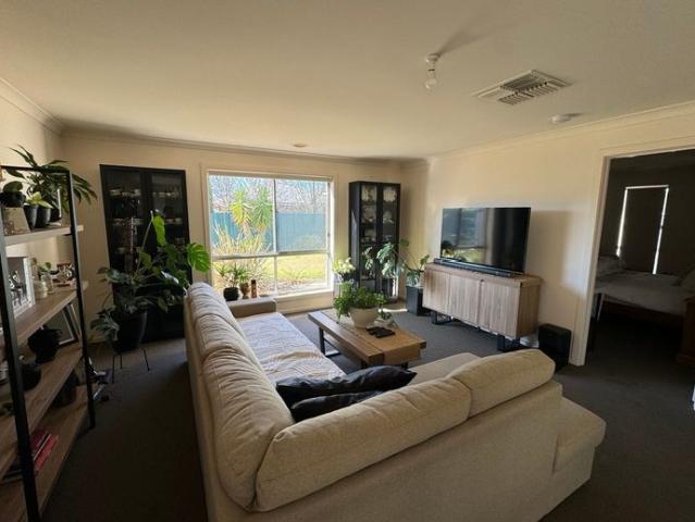 House for rent in Kialla, Victoria