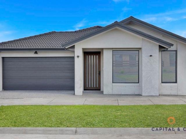 House for sale in Pinegrove, Melbourne