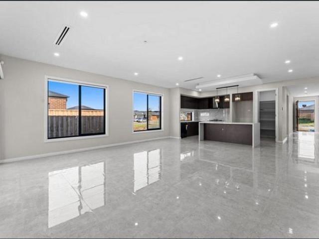 House for rent in Banyan Place, Melbourne