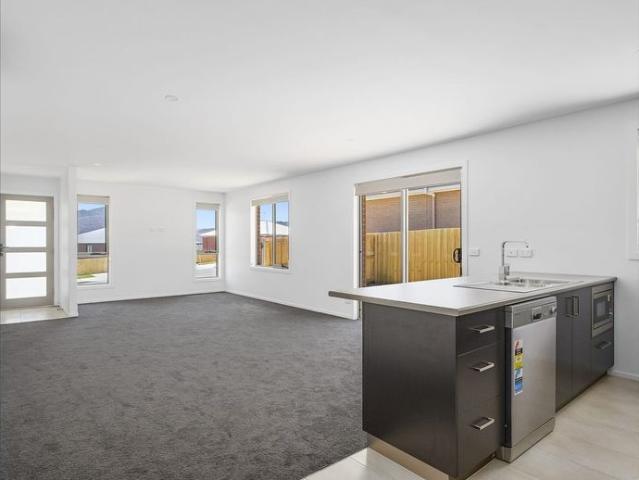 House for rent in Olive Grove Estate, Hobart