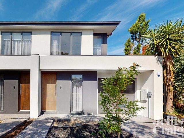 Townhouse for rent in McKinnon, Melbourne