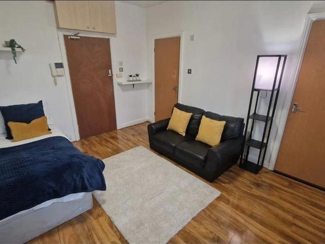 Studio for rent in Georgia, Greater Manchester