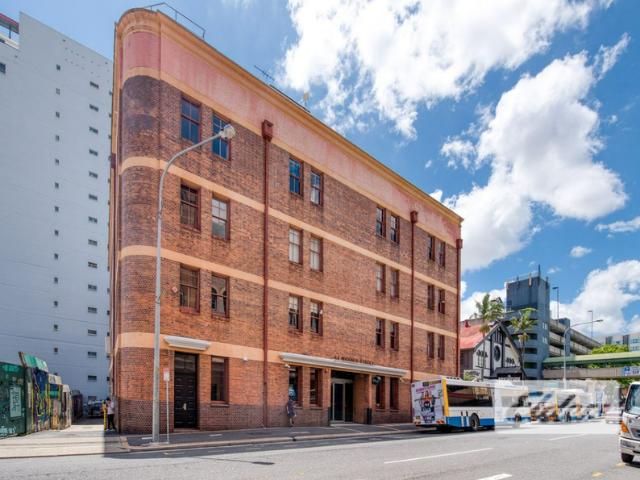 Office for rent in Toombul, Queensland
