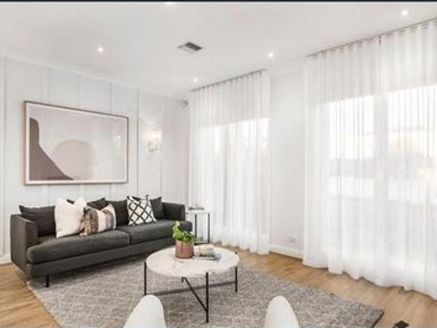 Townhouse for rent in Brighton, Melbourne