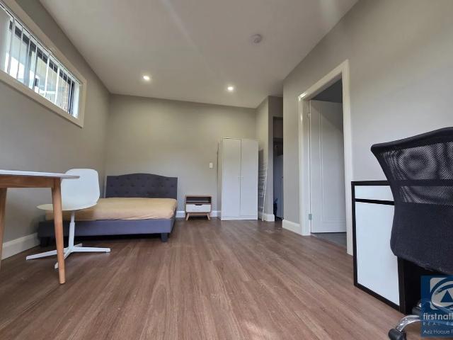 Granny Flat for rent in Macquarie Fields, Sydney