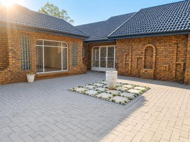 House for sale in Oranjeville, Free State
