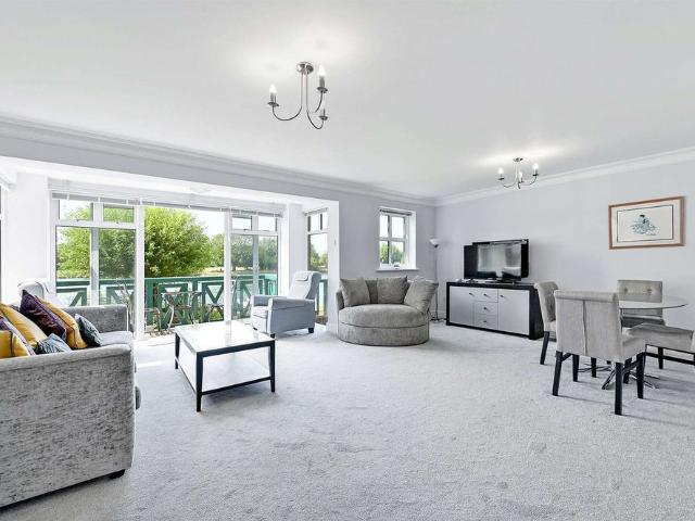 Apartment for rent in Wooburn, Bourne End