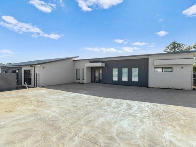 Granny Flat for rent in Camerons Creek, Victoria