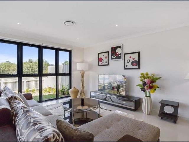 Townhouse for rent in Fernbrook, Queensland