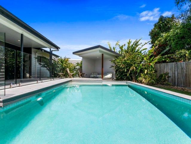 House for rent in Dundowran Beach, Hervey Bay