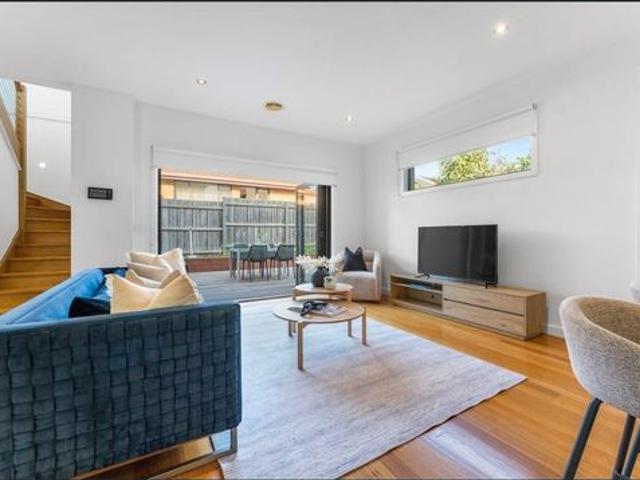 Townhouse for rent in Camerons Creek, Victoria