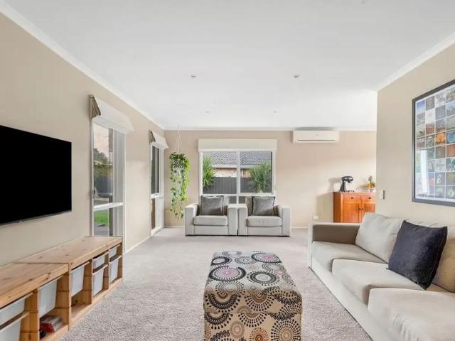 House for rent in Leopold, Victoria