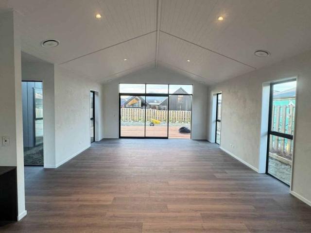 House for rent in Otakou