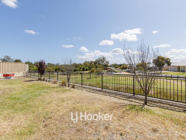 House for sale in Millbridge, Western Australia