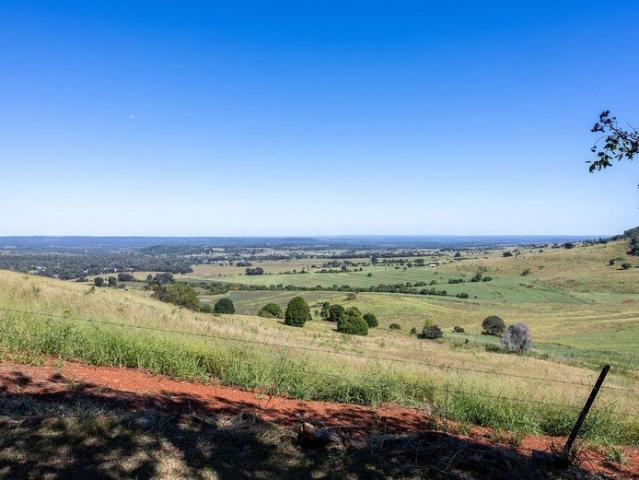 Cottage for sale in Proston, Queensland