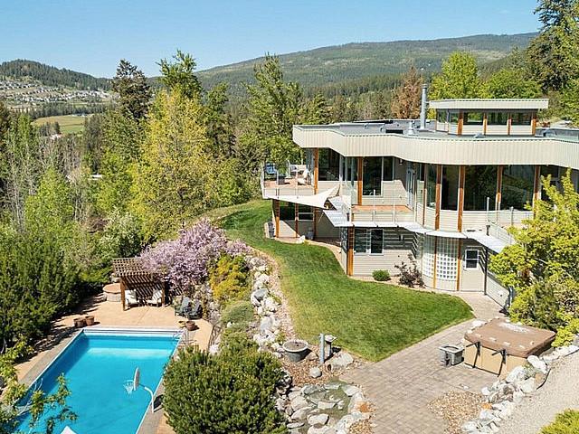 House for sale in British Columbia