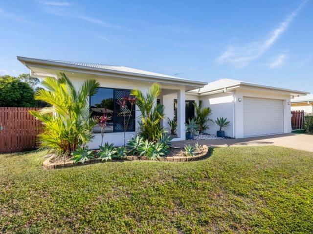 House for sale in Bushland Beach, Townsville City