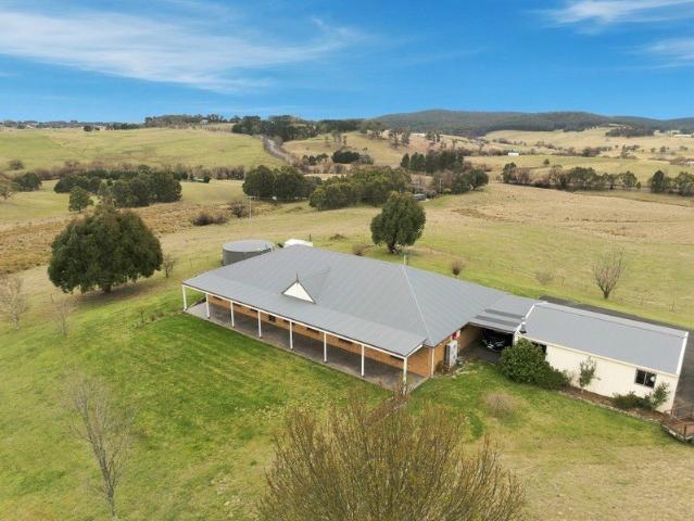Cottage for sale in Oberon, New South Wales