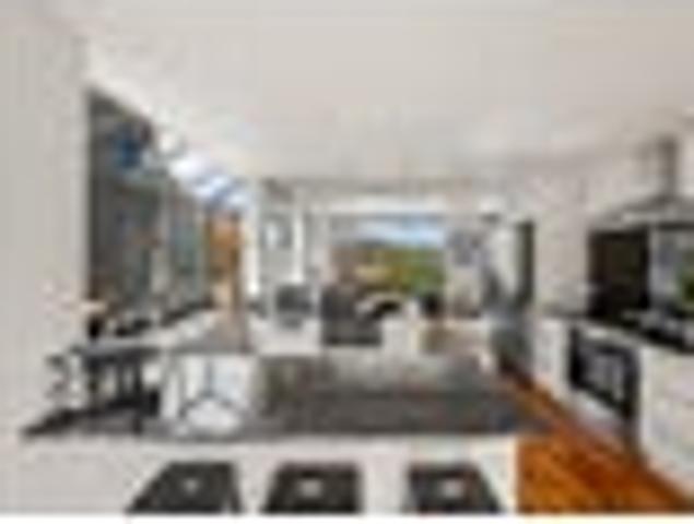 House for sale in Otakou