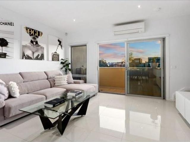 Townhouse for rent in Camerons Creek, Victoria
