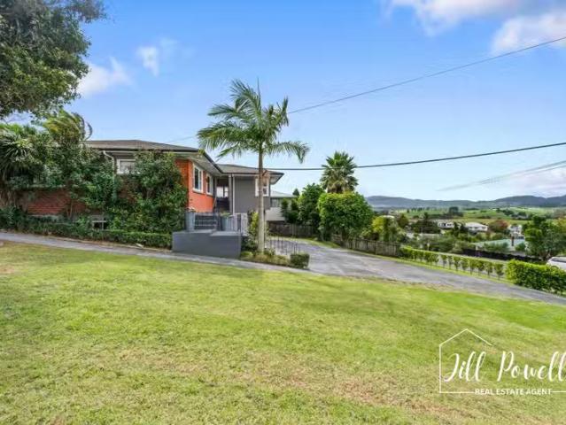 House for sale in Maungaturoto, Northland