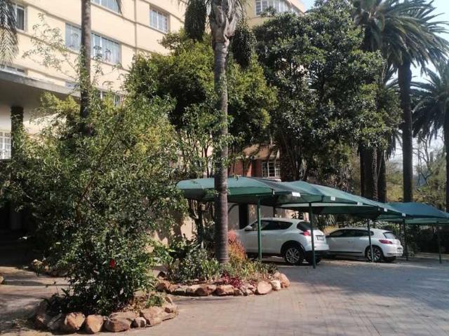 Apartment for sale in Vosloorus, Gauteng