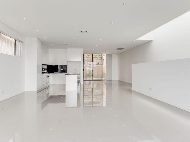 House for rent in Winston Hills, Sydney