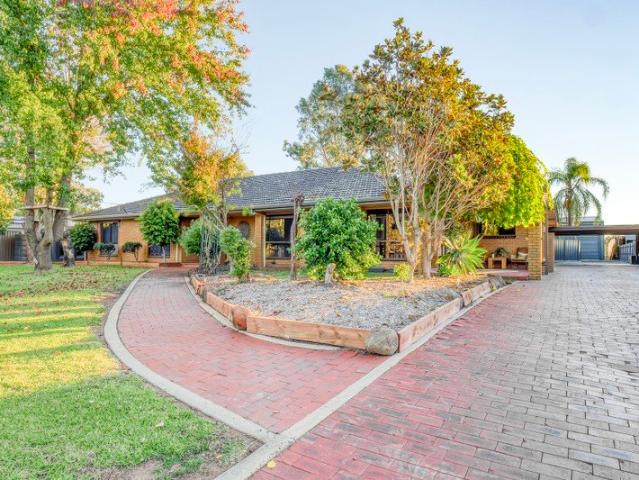 House for sale in Kialla, Victoria
