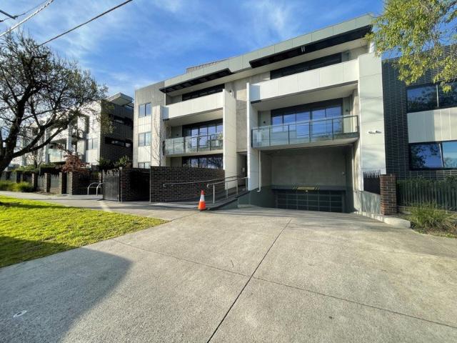 Apartment for rent in Strathmore, Melbourne