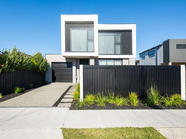 Townhouse for sale in Camerons Creek, Victoria