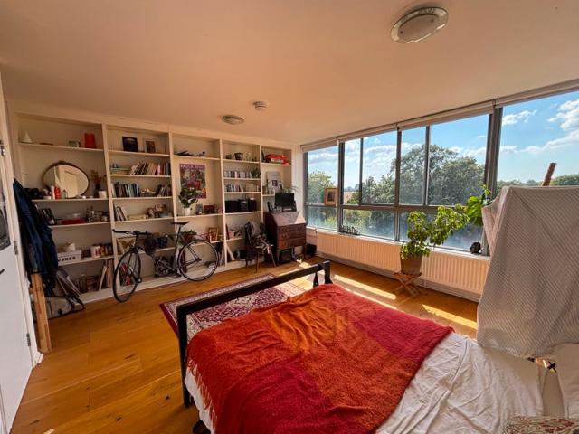 Apartment for rent in East Greenwich, Greater London