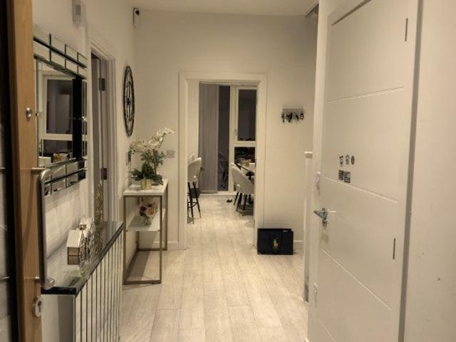 House for rent in London Borough of Barking and Dagenham, Greater London