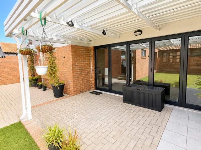 Townhouse for sale in Bloemfontein, Free State