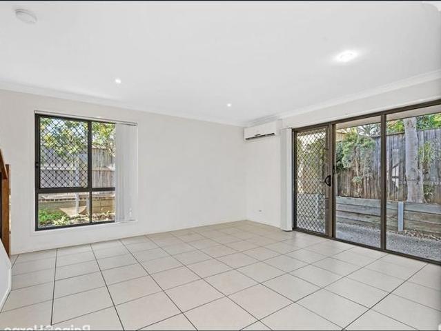 Townhouse for rent in Toombul, Queensland