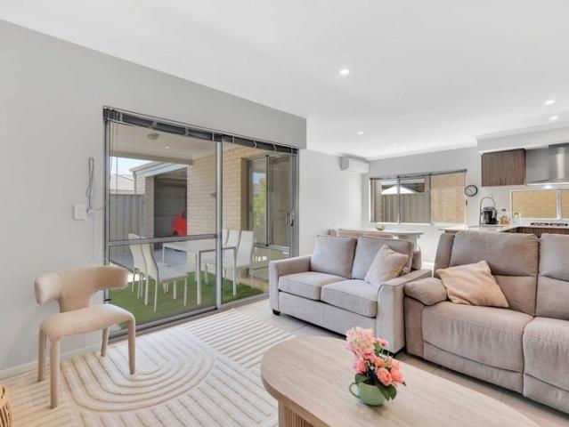 House for rent in Piara Waters, Western Australia