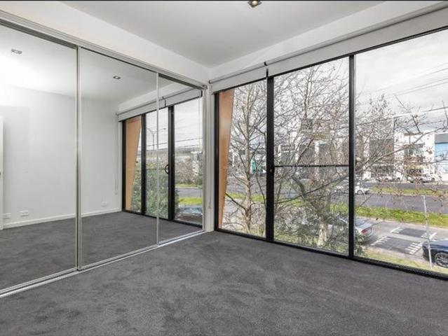 Townhouse for rent in Camerons Creek, Victoria