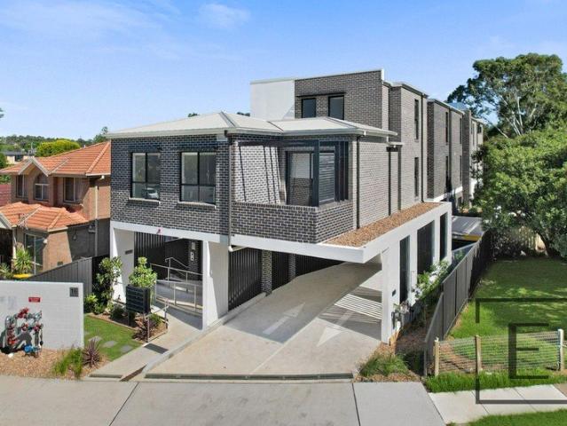 Granny Flat for rent in Pendle Hill, Sydney
