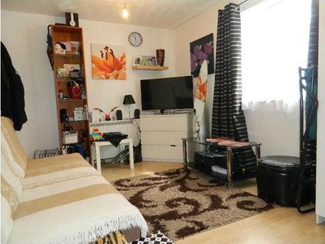 Studio for rent in Ponders End, Greater London